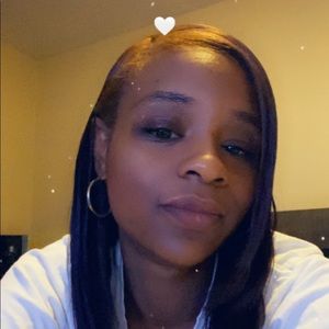 Meet your Posher, Latoya